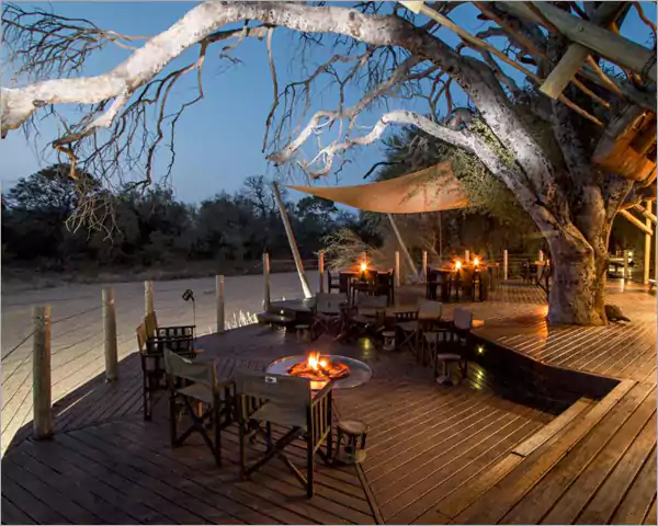Rhino Post SAfari Lodge